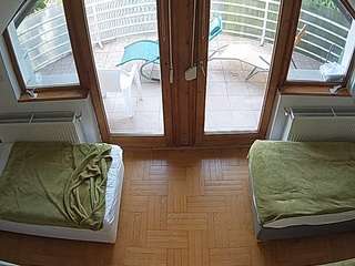 voyeurcam-julmodels-bed-7