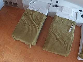 voyeurcam-julmodels-bed-7