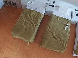 voyeurcam-julmodels-bed-7