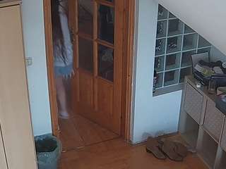 voyeurcam-julmodels-bed-7