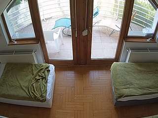 voyeurcam-julmodels-bed-7