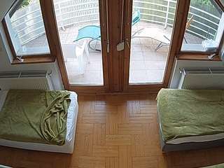 voyeurcam-julmodels-bed-7