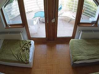 voyeurcam-julmodels-bed-7