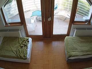 voyeurcam-julmodels-bed-7