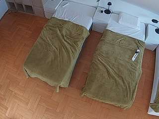 voyeurcam-julmodels-bed-7