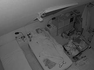 voyeurcam-julmodels-bed-7