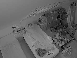voyeurcam-julmodels-bed-7