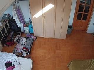 voyeurcam-julmodels-bed-7