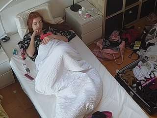 voyeurcam-julmodels-bed-7