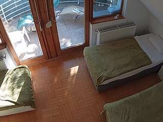 voyeurcam-julmodels-bed-7
