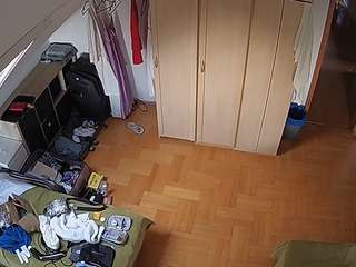 voyeurcam-julmodels-bed-7