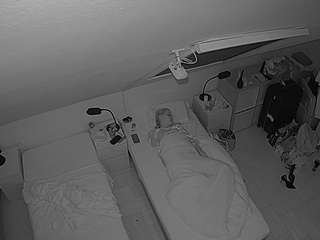 voyeurcam-julmodels-bed-7