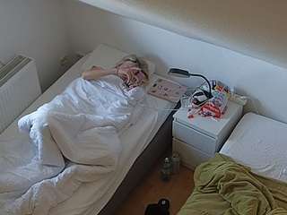 voyeurcam-julmodels-bed-7