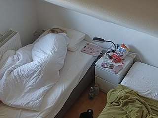 voyeurcam-julmodels-bed-7