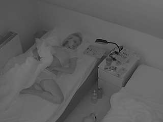 voyeurcam-julmodels-bed-7