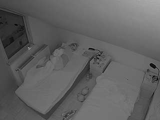 voyeurcam-julmodels-bed-7