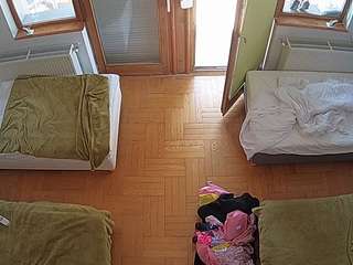 voyeurcam-julmodels-bed-7