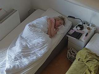 voyeurcam-julmodels-bed-7