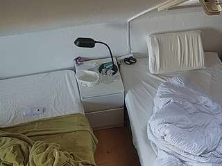 voyeurcam-julmodels-bed-7 Public Chat Channel