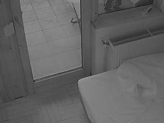 voyeurcam-julmodels-bed-7