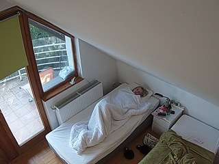 voyeurcam-julmodels-bed-7