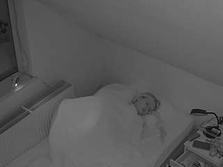 voyeurcam-julmodels-bed-7