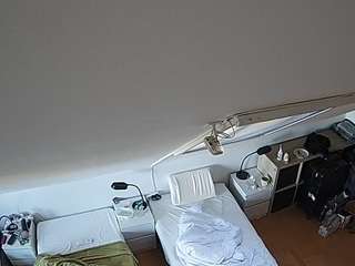 voyeurcam-julmodels-bed-7