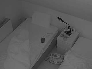 voyeurcam-julmodels-bed-7