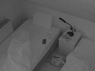 voyeurcam-julmodels-bed-7
