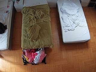 voyeurcam-julmodels-bed-7