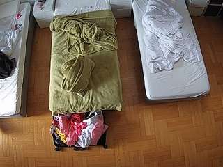 voyeurcam-julmodels-bed-7