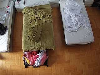voyeurcam-julmodels-bed-7