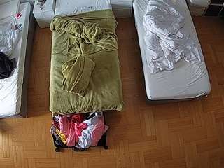 voyeurcam-julmodels-bed-7