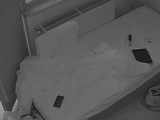 voyeurcam-julmodels-bed-7