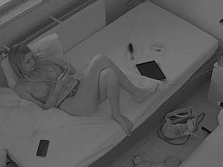 voyeurcam-julmodels-bed-7