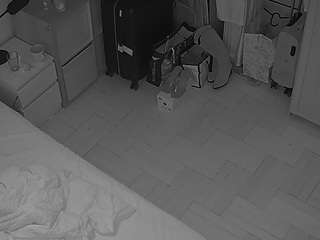 voyeurcam-julmodels-bed-7