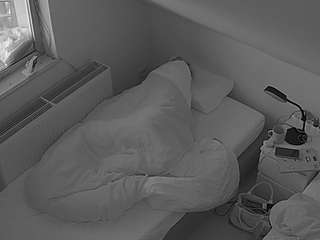 voyeurcam-julmodels-bed-7 Public Chat Channel