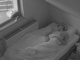 voyeurcam-julmodels-bed-7