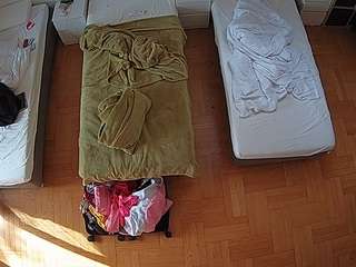 voyeurcam-julmodels-bed-7