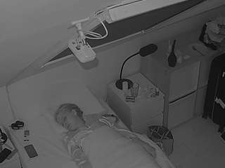 voyeurcam-julmodels-bed-7