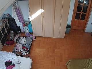 voyeurcam-julmodels-bed-7
