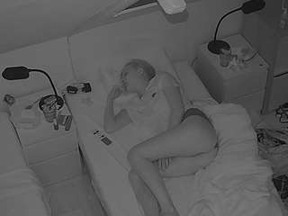 voyeurcam-julmodels-bed-7