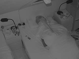 voyeurcam-julmodels-bed-7