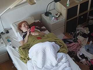 voyeurcam-julmodels-bed-7