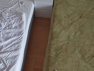 voyeurcam-julmodels-bed-7