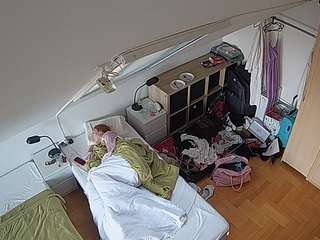 voyeurcam-julmodels-bed-7