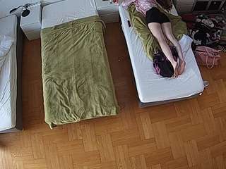 voyeurcam-julmodels-bed-7