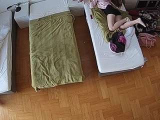 voyeurcam-julmodels-bed-7