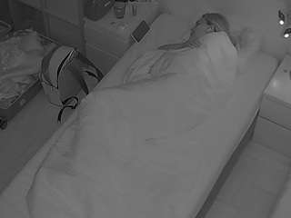 voyeurcam-julmodels-bed-7