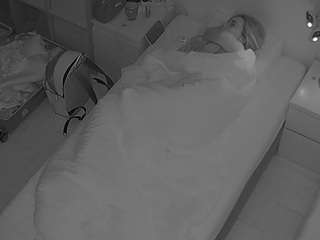voyeurcam-julmodels-bed-7